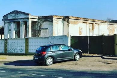 Недостроенное здание кинотеатра в Вилейке. Фото: instagram.com/viliejka.live_history/