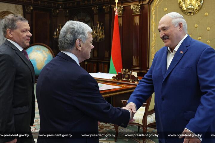Александр Лукашенко и Джон Коул на встрече в Минске, 11 сентября 2025 года. Фото: пресс-служба Александра Лукашенко