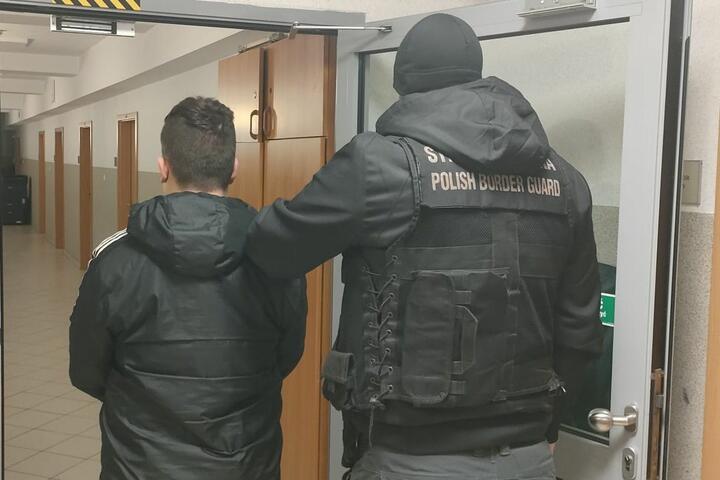 В Польше задержаны восемь контрабандистов беларусских сигарет. Фото: Пограничная служба Польши
