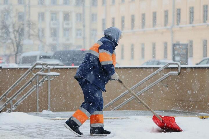 Изображение носит иллюстративный характер. На снимке уборка снега в Минске. Фото: Мингорисполком