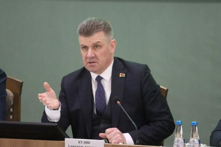 Министр лесного хозяйства Александр Кулик на встрече с главными бухгалтерами отрасли, 4 февраля 2026 года. Фото: Минлесхоз