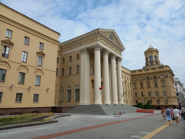 Здание Комитета государственной безопасности в Минске. Фото: yandex.by/maps